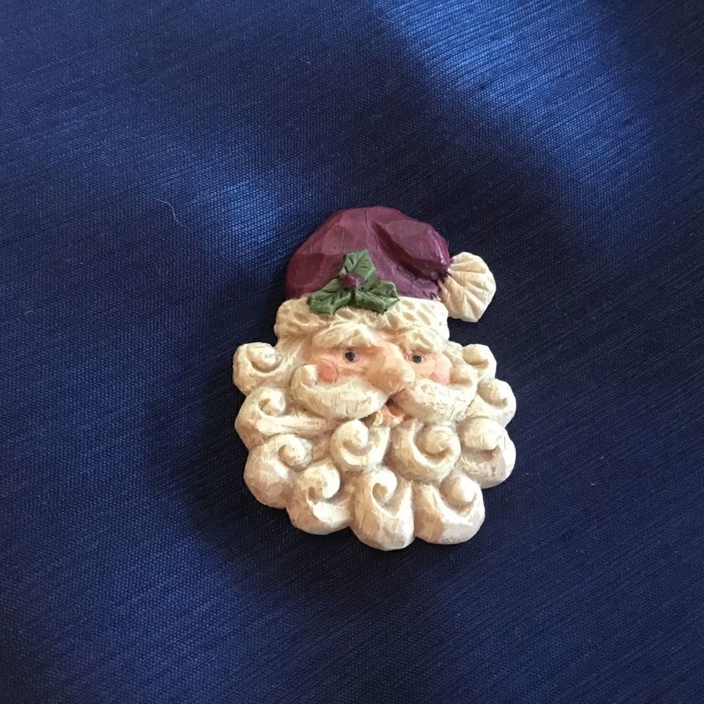 Santa Pin  